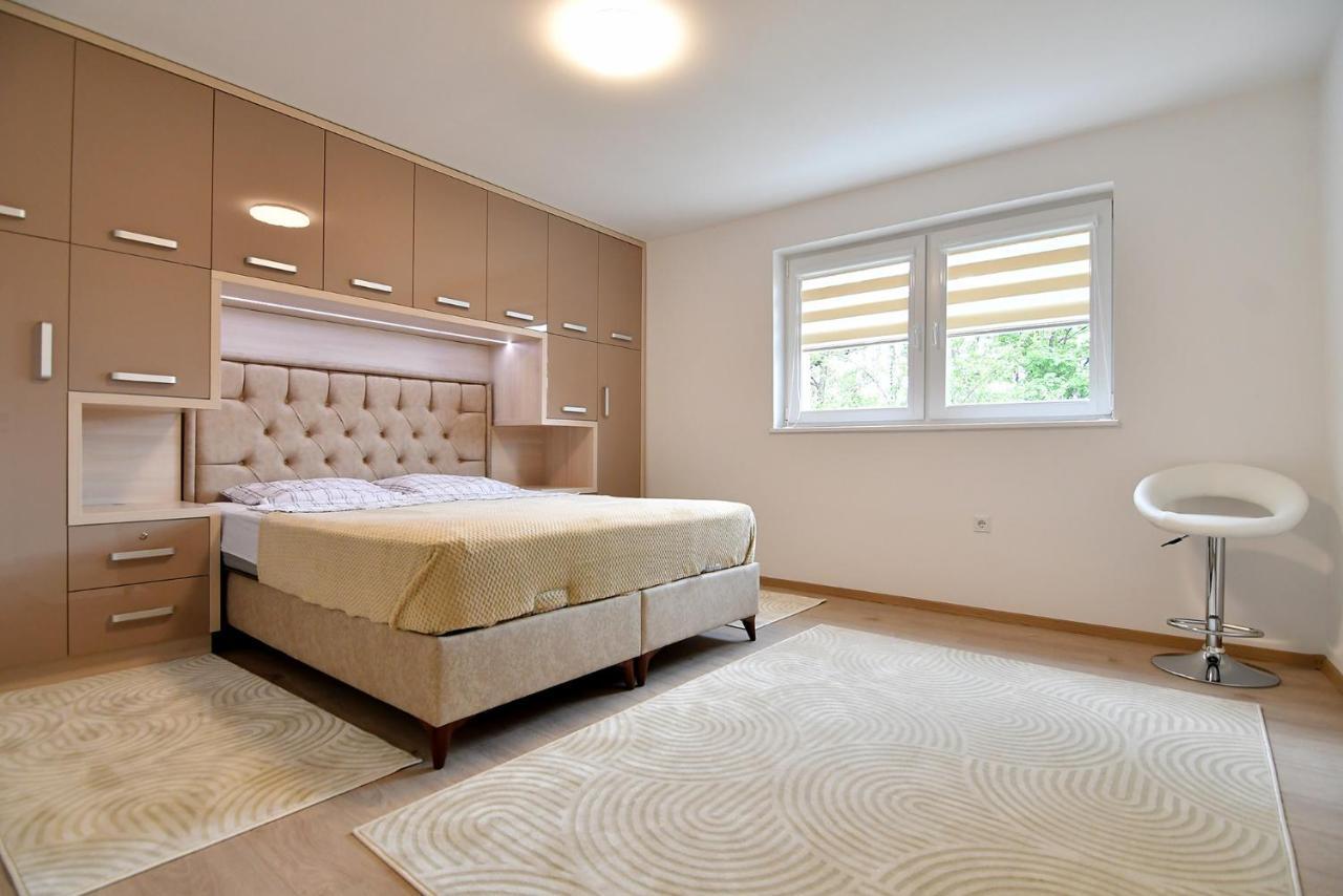 Garden Of Dreams & Free Private Parking Apartment Sarajevo Exterior photo