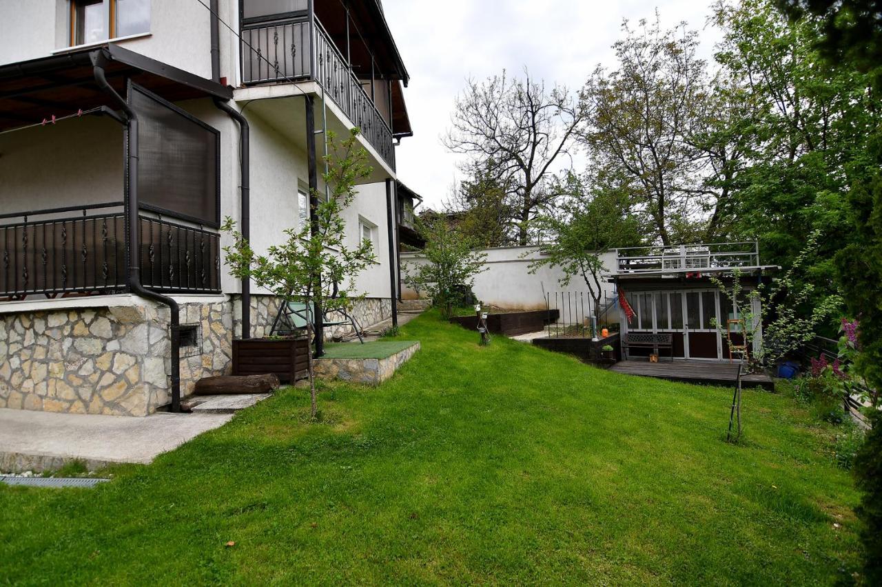 Garden Of Dreams & Free Private Parking Apartment Sarajevo Exterior photo